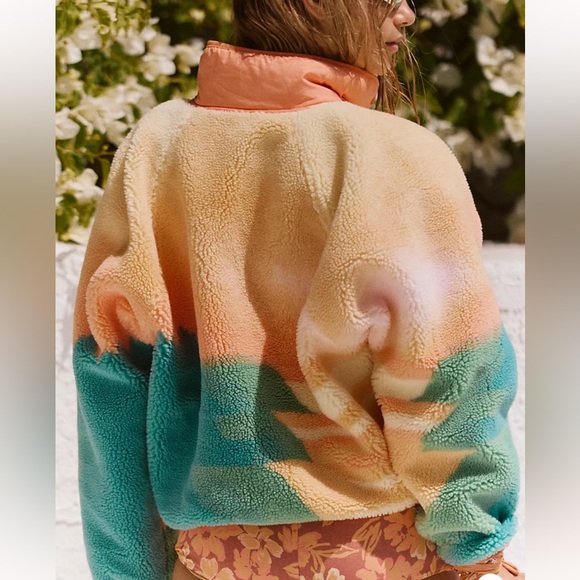 Hit The Slopes Printed Pullover: Sunfaded Horizon Combo - Picture 4 of 4